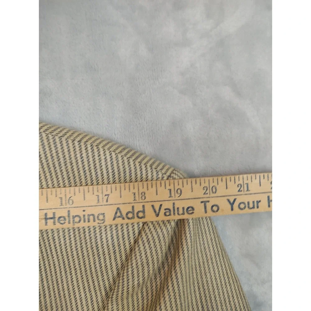 Gatsby blazer features